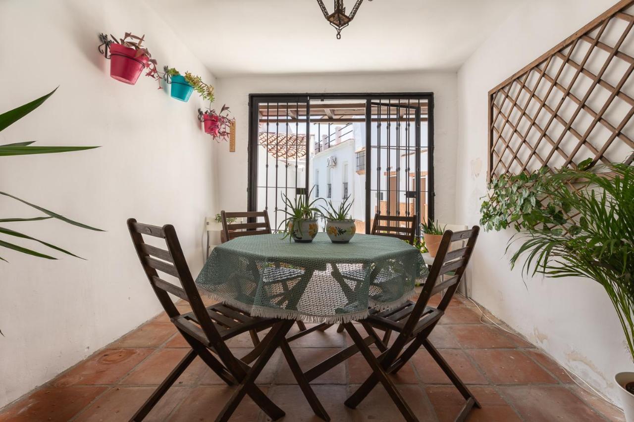 Casa Randonneur, Traditional Townhouse In Alora. 외부 사진